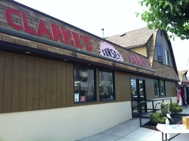 524412_440710229306073_1474496482_n