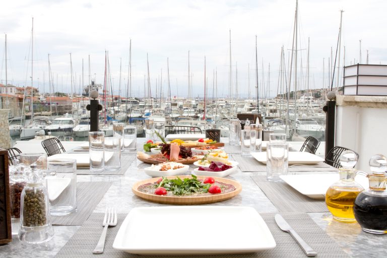 Local Restaurants and Eateries